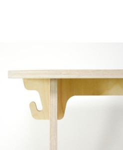 The office table auf www.mina-lola.com von Studio delle Alpi