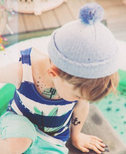 Beanie hellblau auf www.mina-lola.com von Noe & Zoe