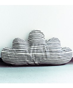 Wolkenkissen Sterne schwarz auf mina-lola.com von Noe & Zoe