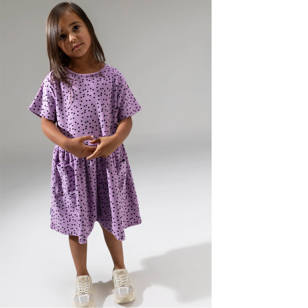 Mädchen mit Kleid Violet DOT Mingo Kids