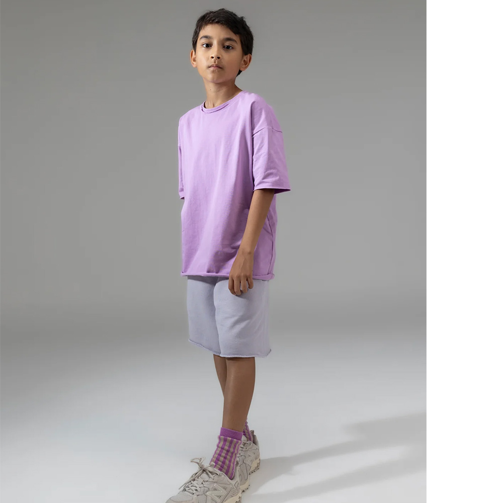 Bursche mit Oversized Unisex Shirt Violet Mingo Kids