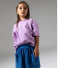Mädchen mit Oversized Unisex Shirt Violet Mingo Kids